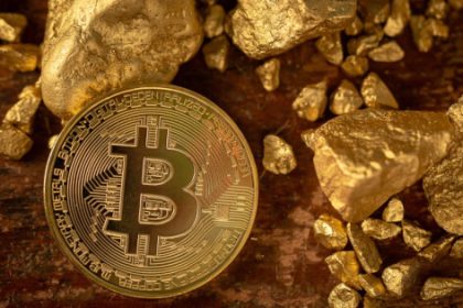 Bitcoin ETFs See $470 Million Outflow Amid Market Adjustments