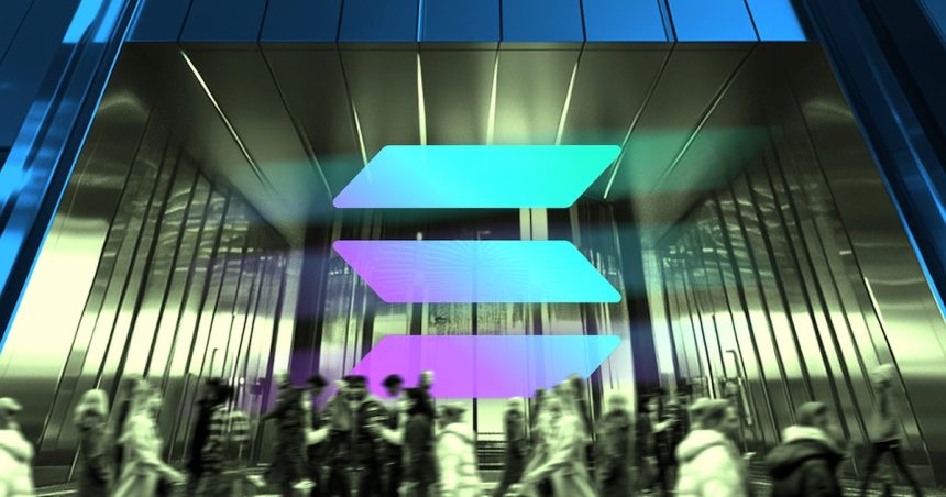 Grayscale exec – DL News