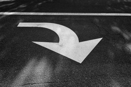 Solana Bearish Formation Hints At Major Correction Until Mid-2026