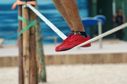 Bitcoin could face deeper downside as odds of U.S. market meltdown rise to 35%